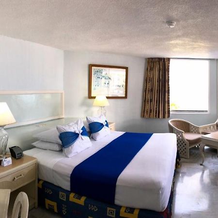 Hotel Acapulco Malibu Екстер'єр фото